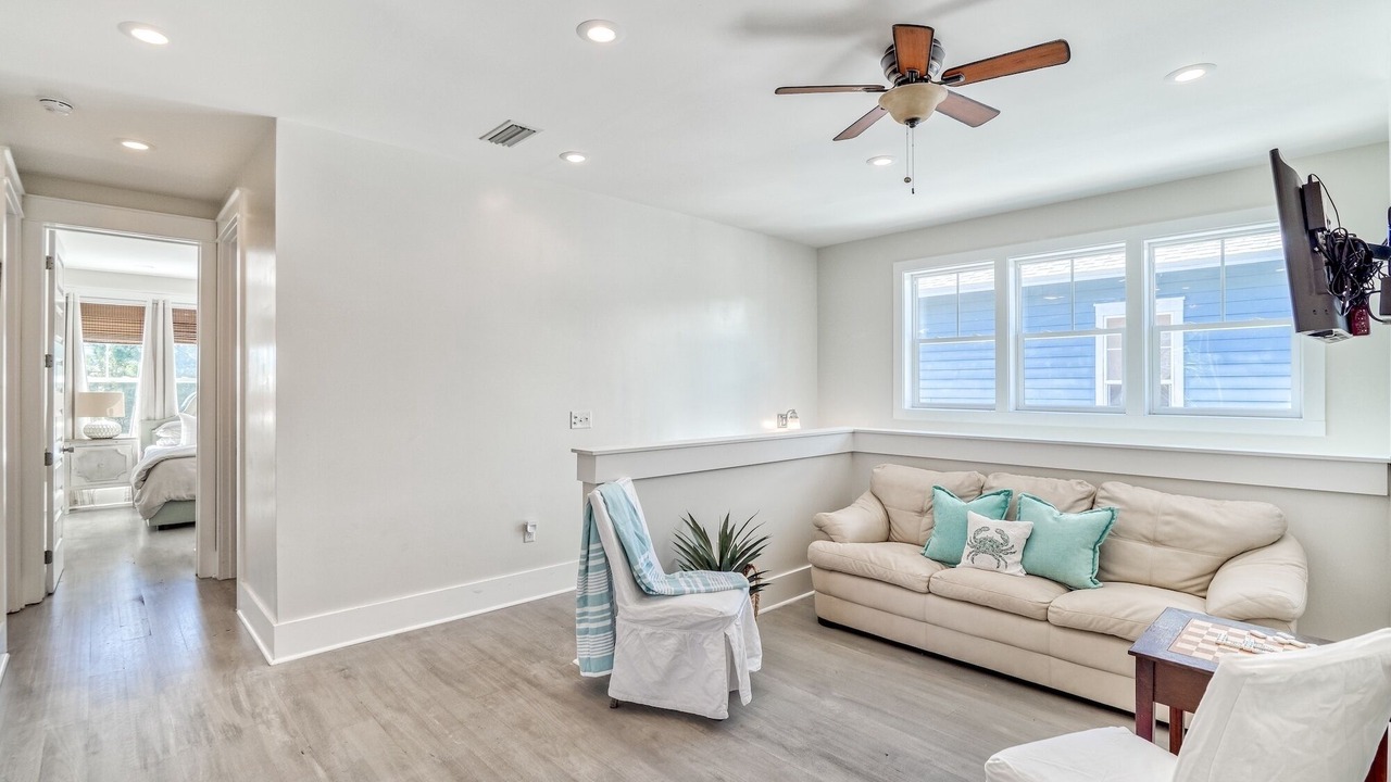 Photo of Livingroom in Village of Sugar Beach