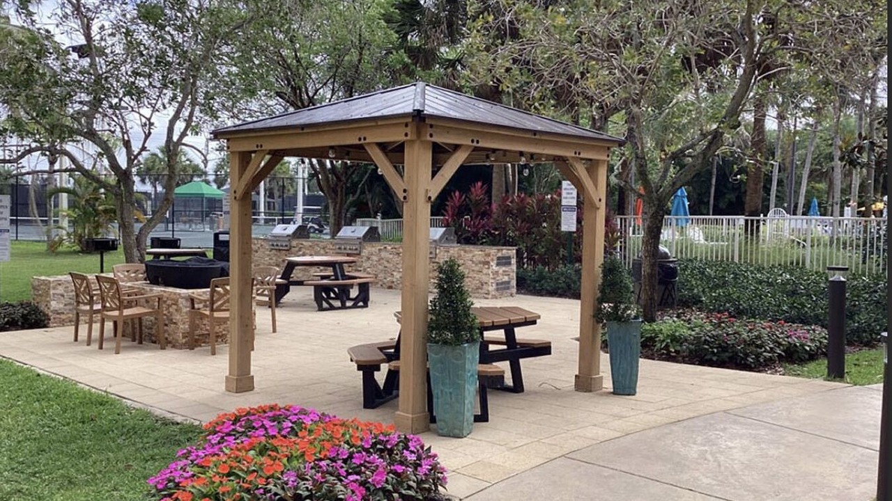 Photo of Outdoor in Weston