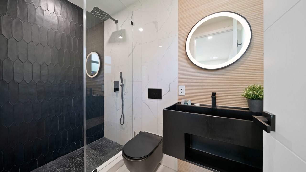 Photo of Bathroom in Biscayne Park