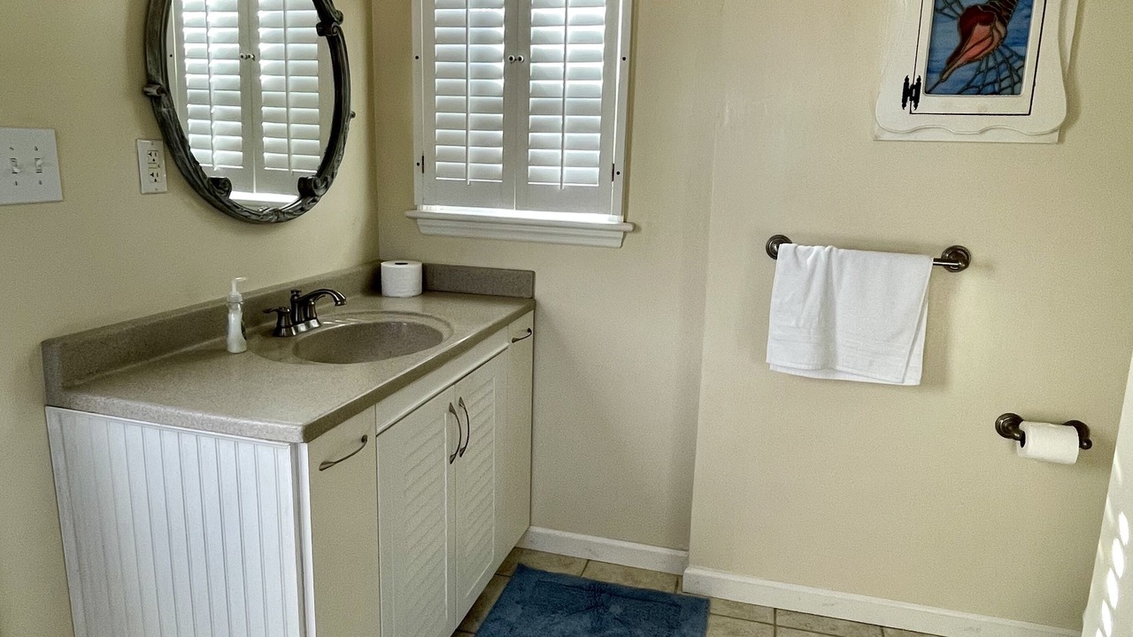 Photo of Bathroom in Grimstead