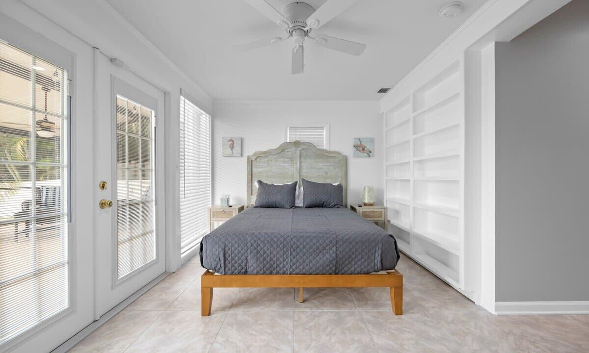 Photo of Bedroom in Cocoa Isles