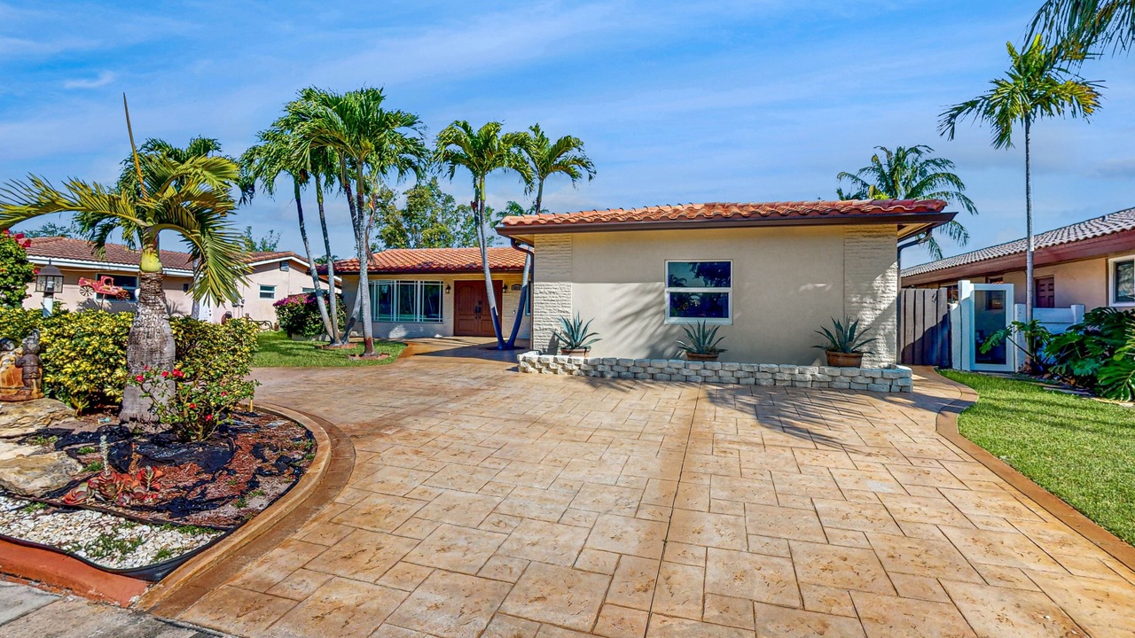 Photo of Outdoor in Hollywood Hills