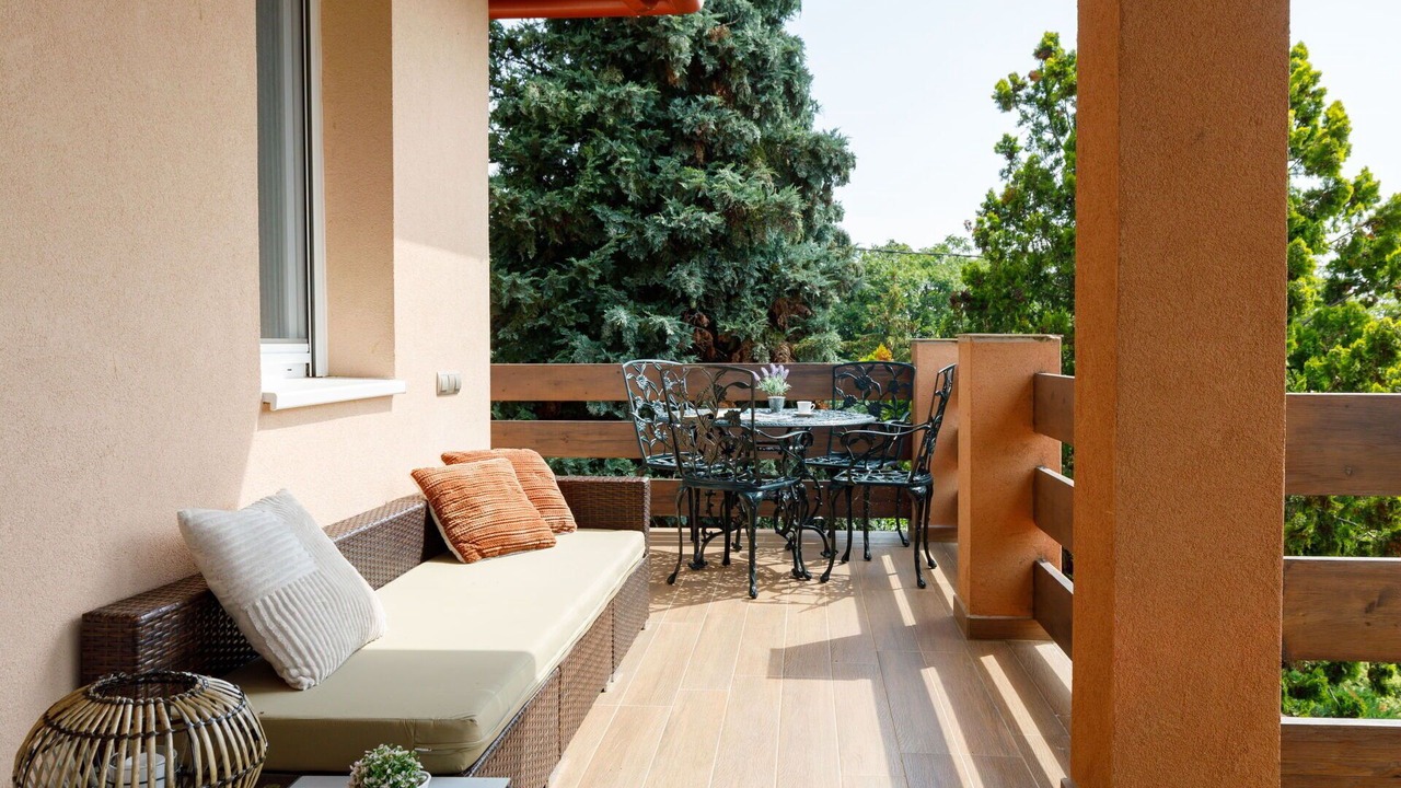 Photo of Outdoor in Revfulop