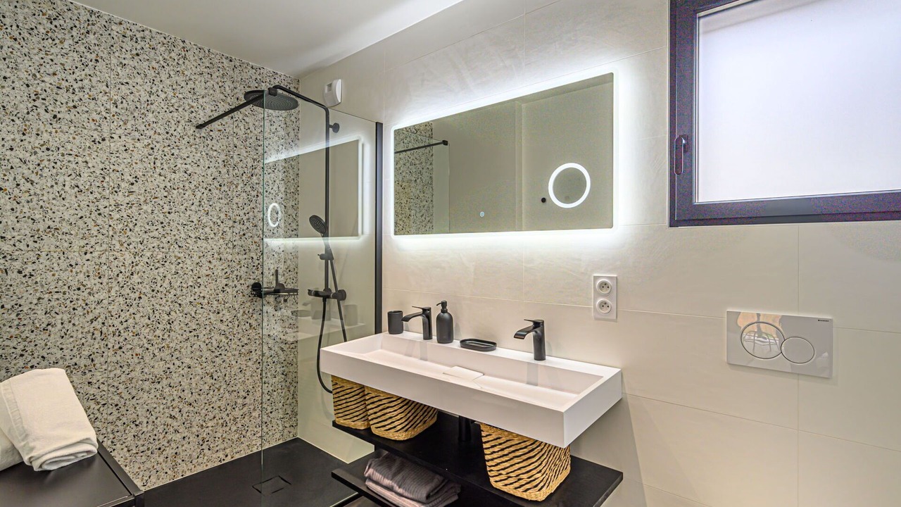 Photo of Bathroom in Carnac