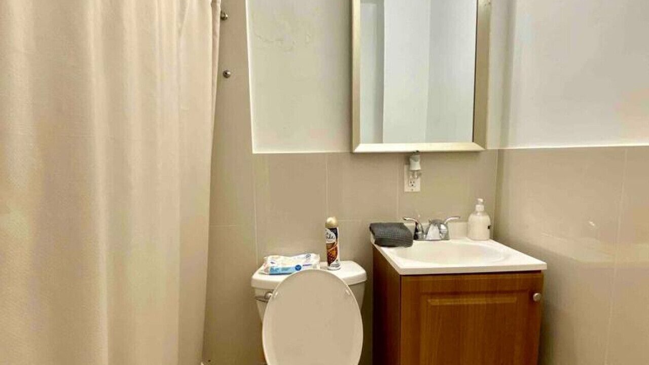 Photo of Bathroom in Mid Beach
