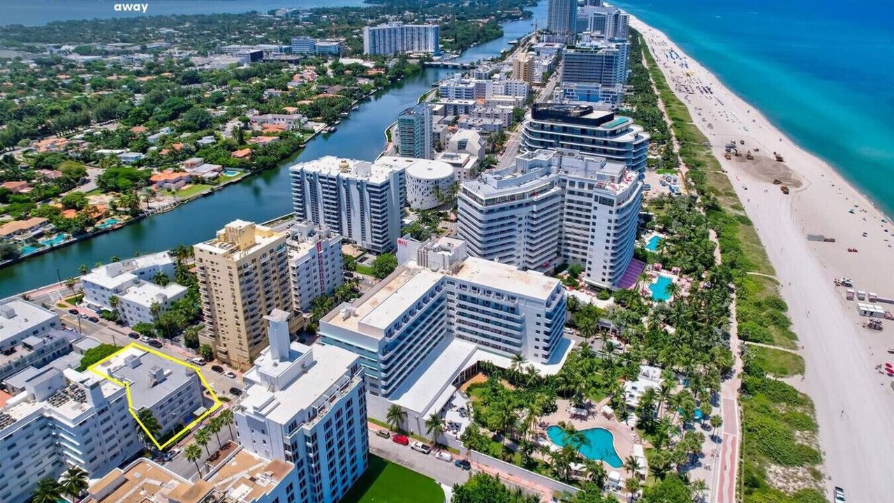 Photo of Outdoor in Mid Beach
