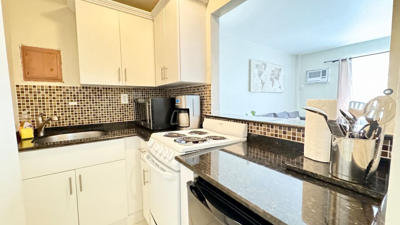 Photo of Kitchen in Mid Beach