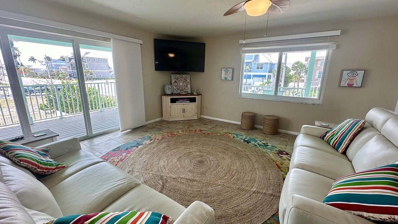 Photo of Livingroom in Laguna Shores