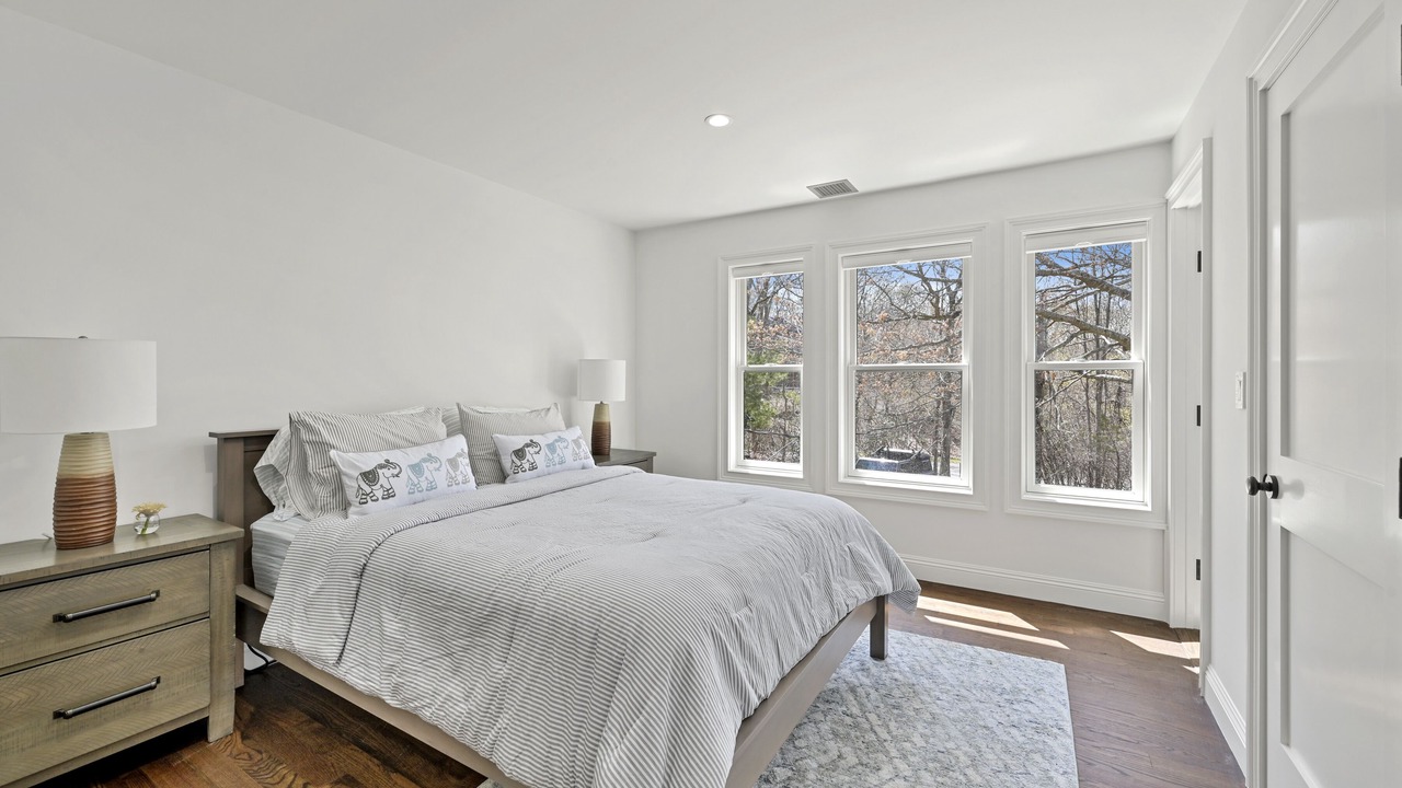 Photo of Bedroom in Noyack