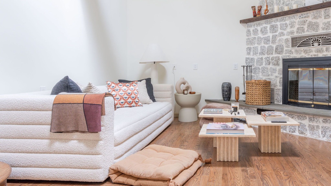 Photo of Livingroom in Kingston