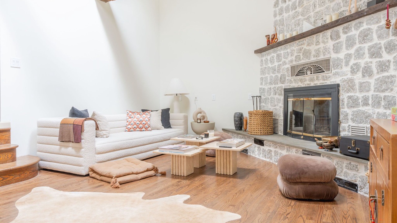 Photo of Livingroom in Kingston