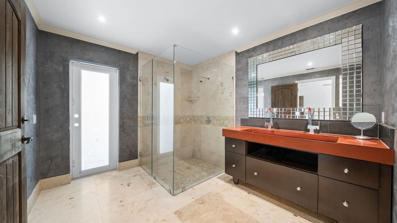 Photo of Bathroom in Southwest Ranches