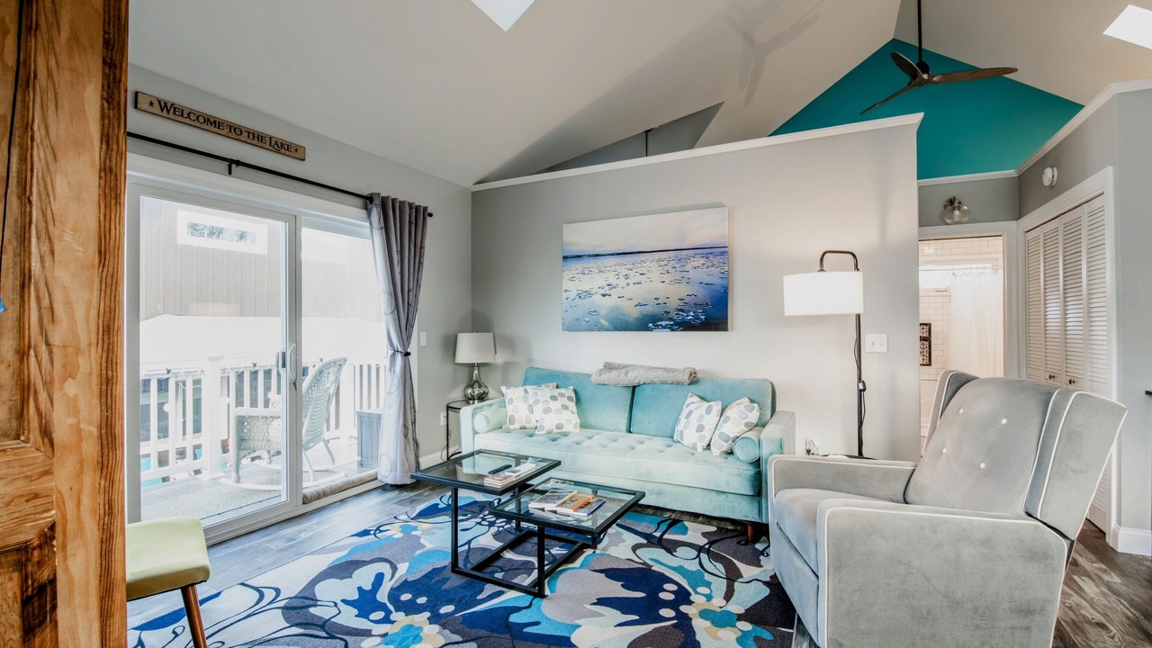 Photo of Livingroom in Town of Varick