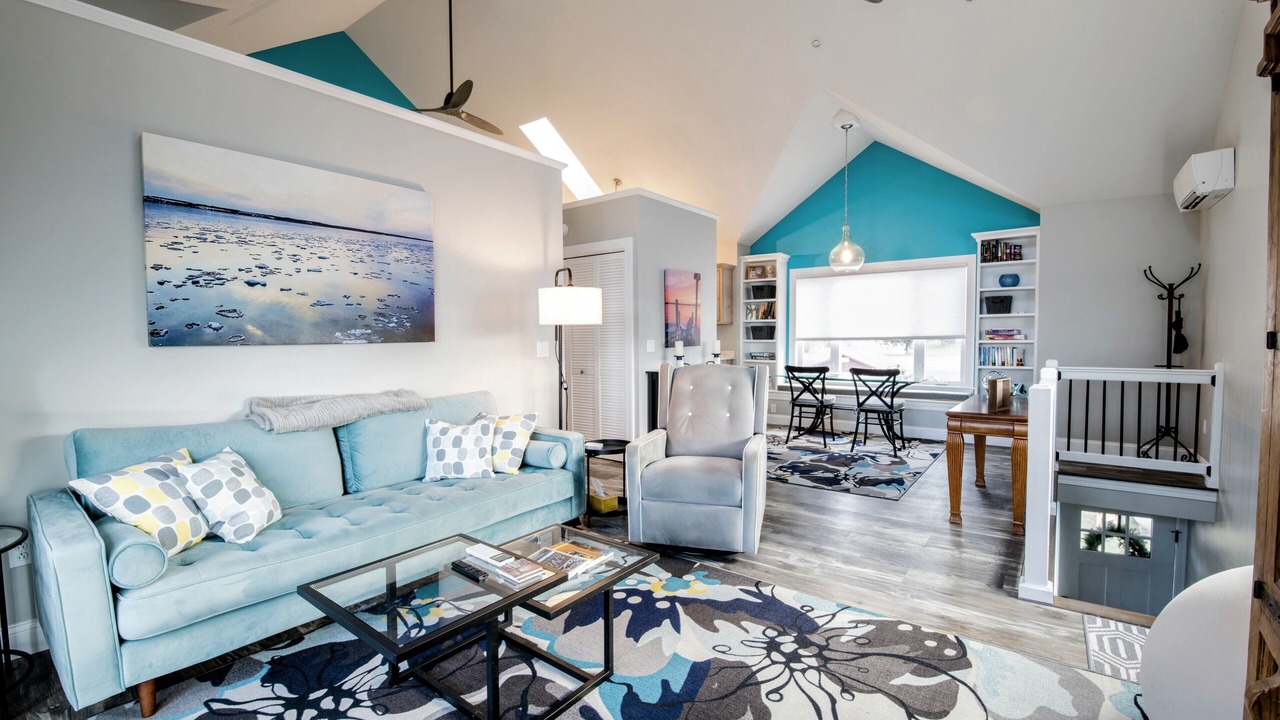 Photo of Livingroom in Town of Varick