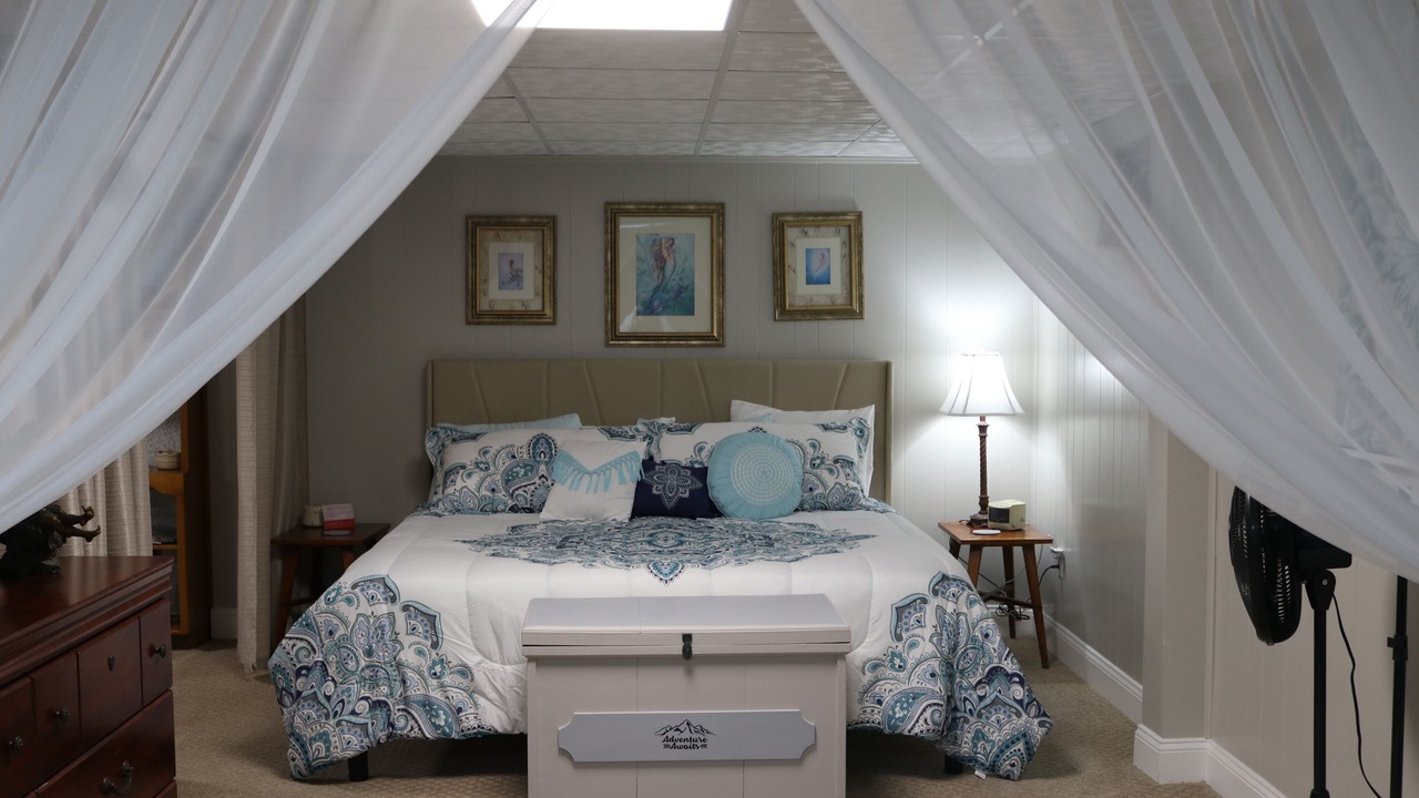 Photo of Bedroom in Cave Spring
