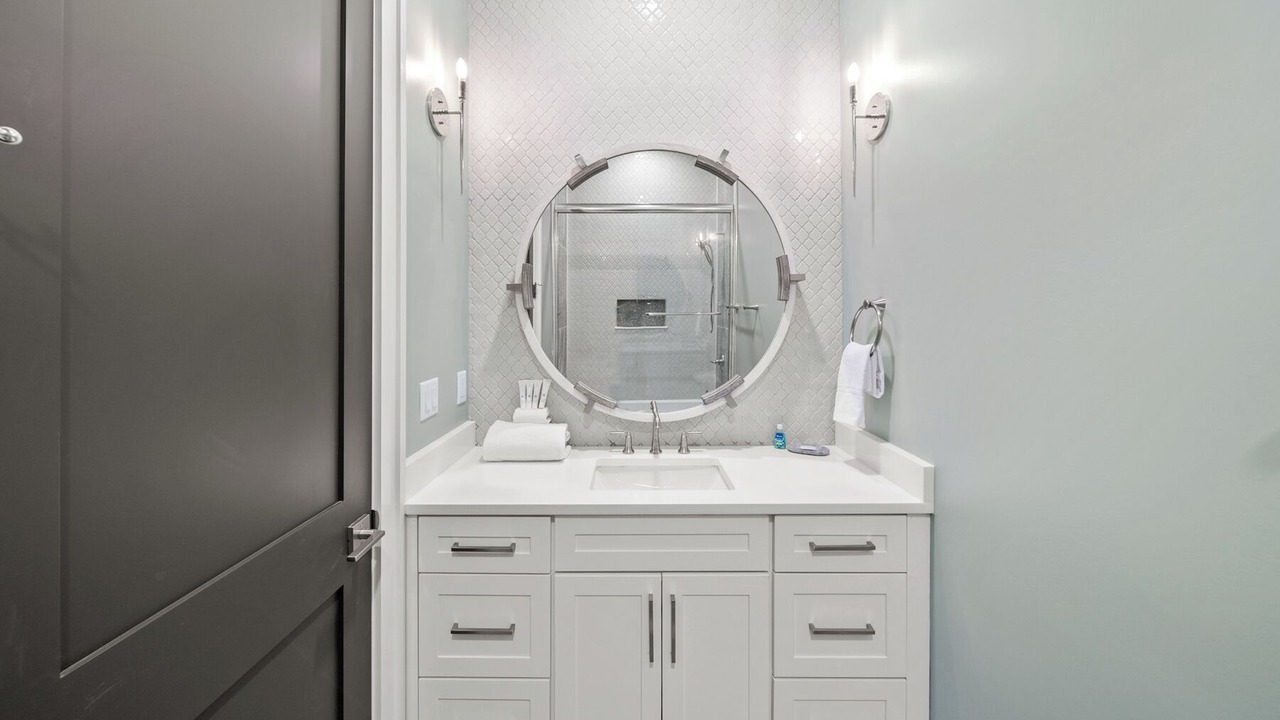 Photo of Bedroom in Laguna Beach Estates