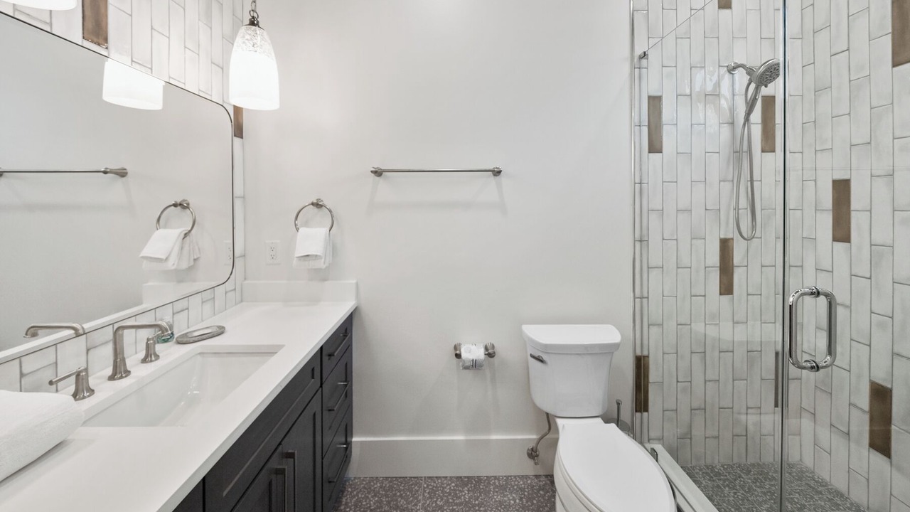 Photo of Bedroom in Laguna Beach Estates