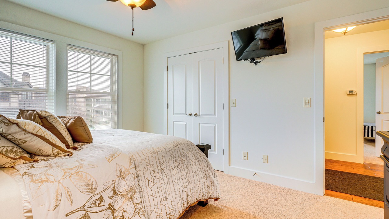 Photo of Bedroom in Northeast South Bend
