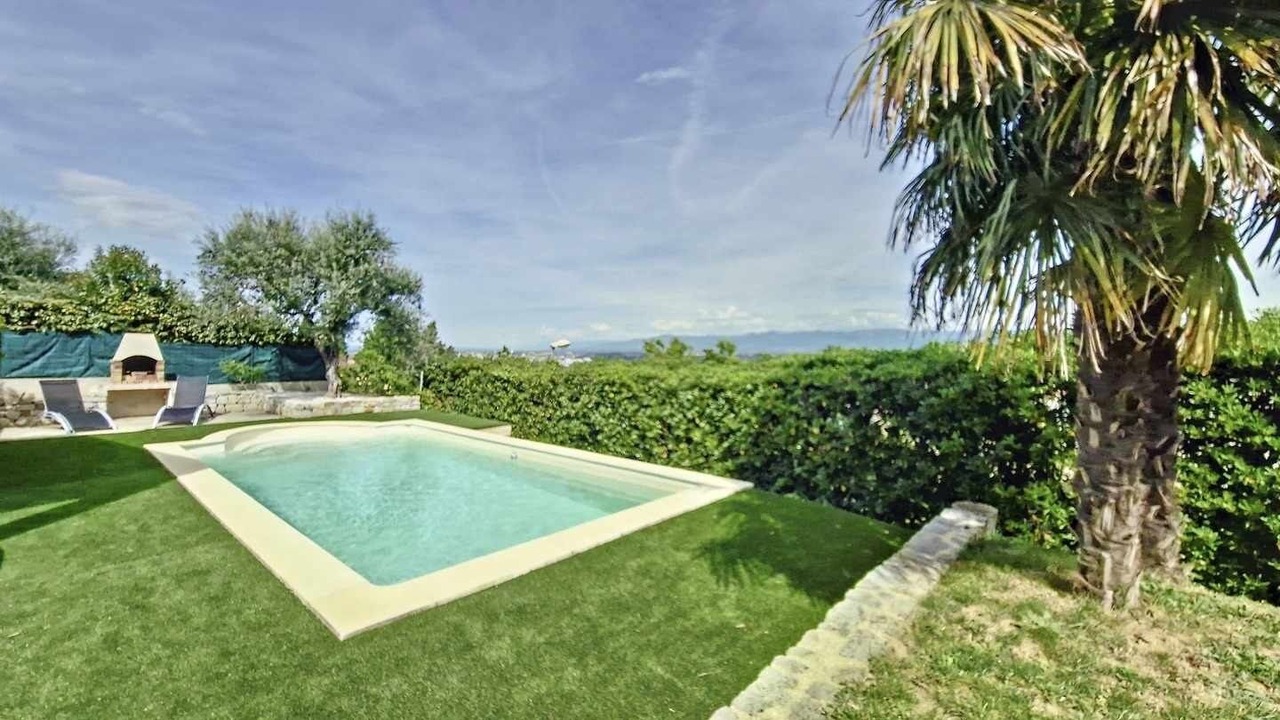 Photo of Outdoor in Soyons