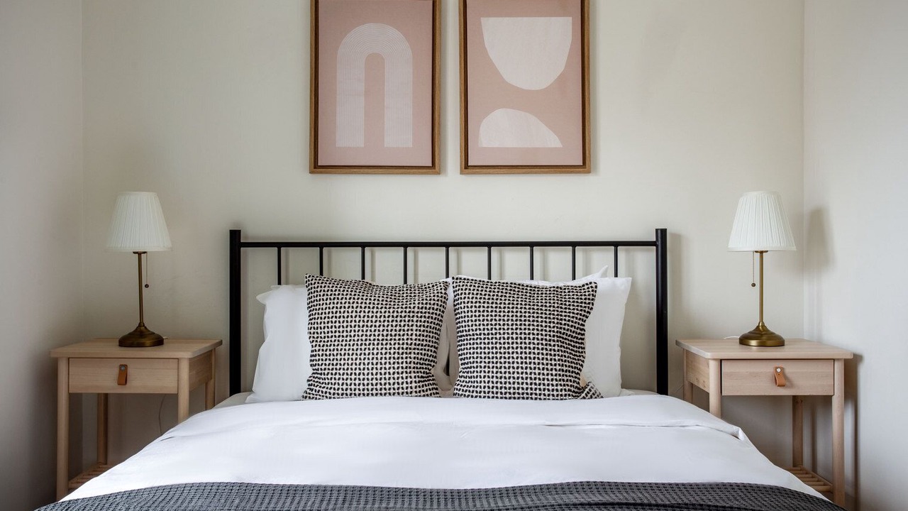 Photo of Bedroom in Linda-a-Velha