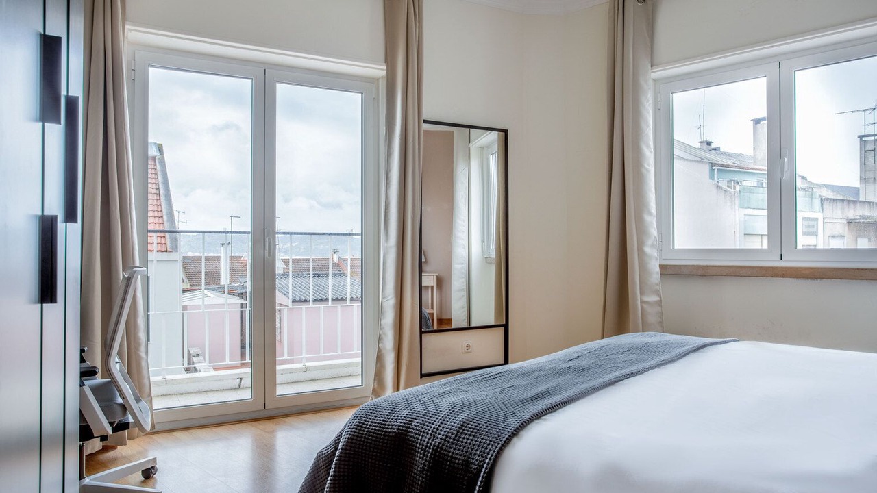 Photo of Bedroom in Linda-a-Velha