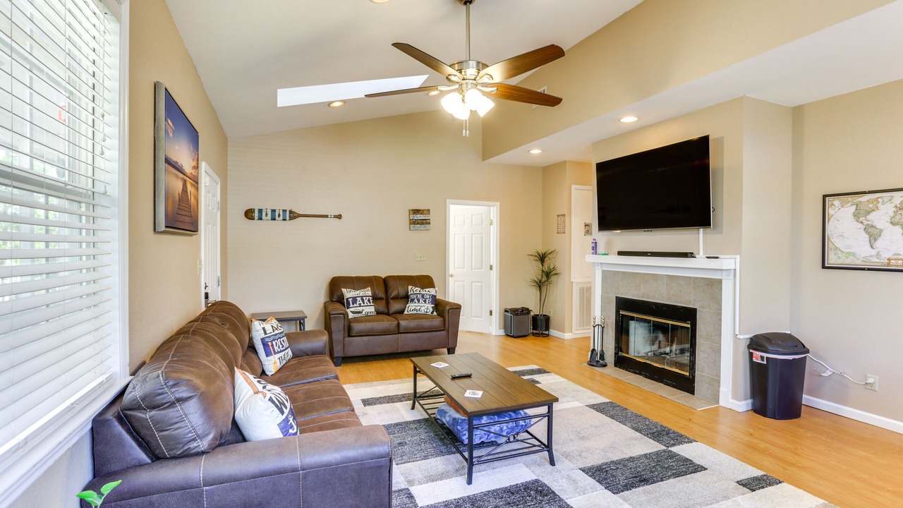 Photo of Livingroom in Mount Pleasant