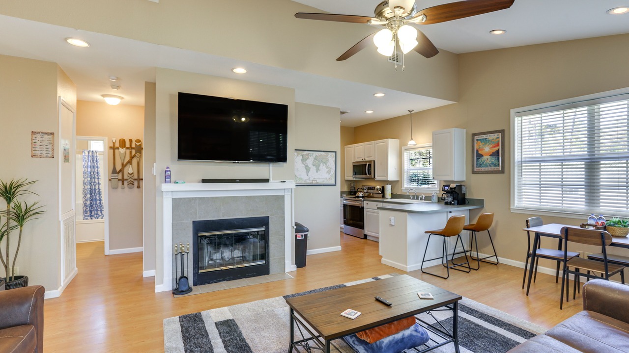 Photo of Livingroom in Mount Pleasant