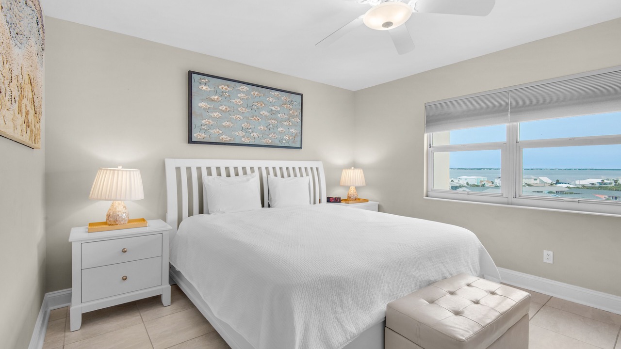 Photo of Bedroom in Pensacola Beach