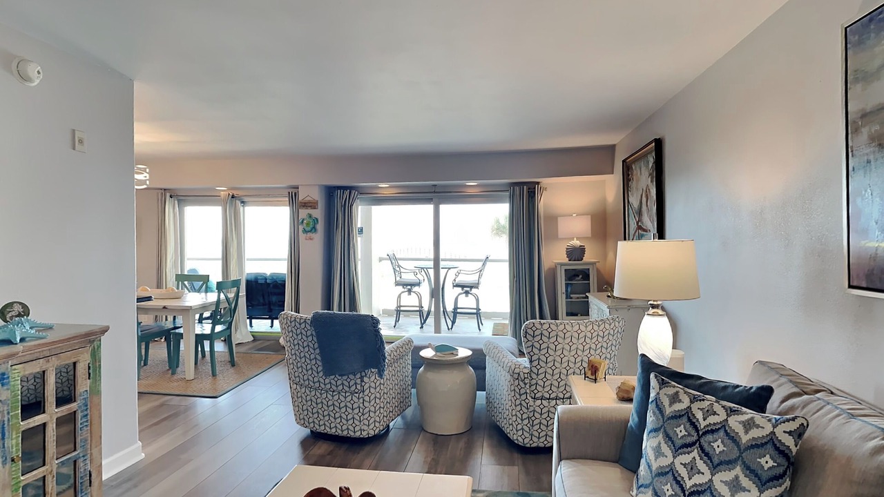 Photo of Livingroom in Pensacola Beach