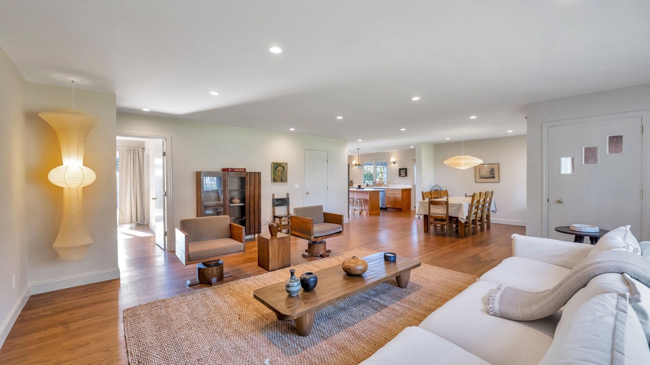 Photo of Livingroom in Northville
