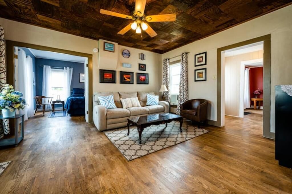 Photo of Livingroom in Three Oaks