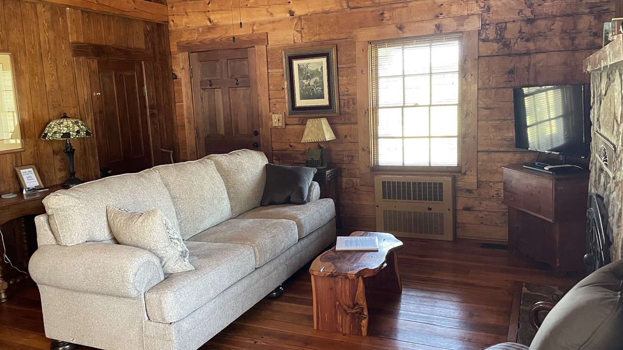 Photo of Livingroom in Natural Bridge