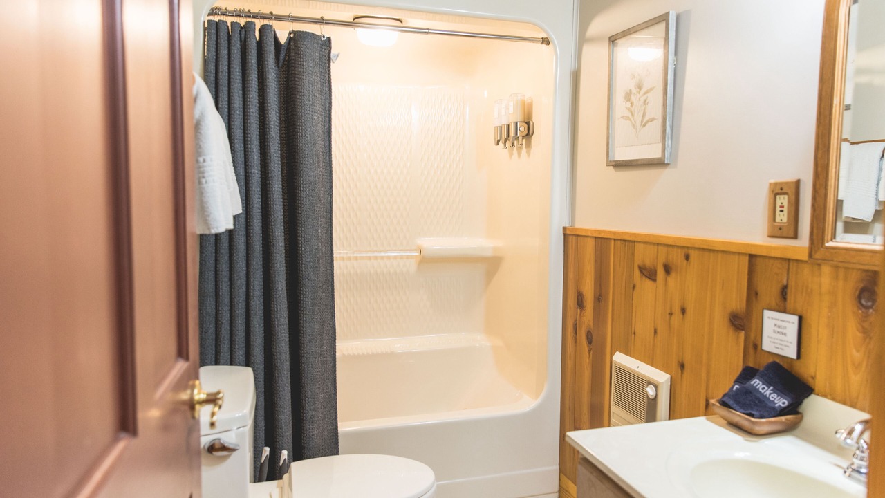 Photo of Bathroom in Natural Bridge