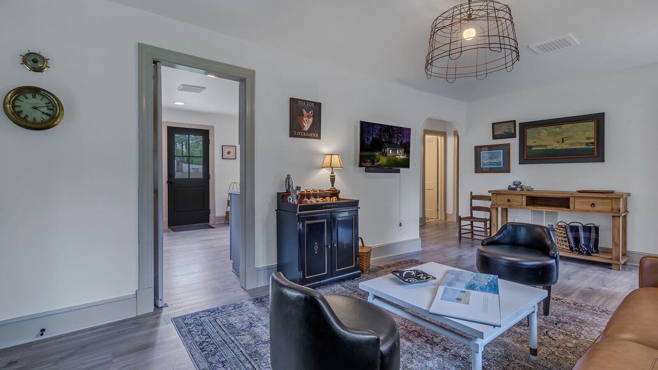 Photo of Livingroom in Irvington