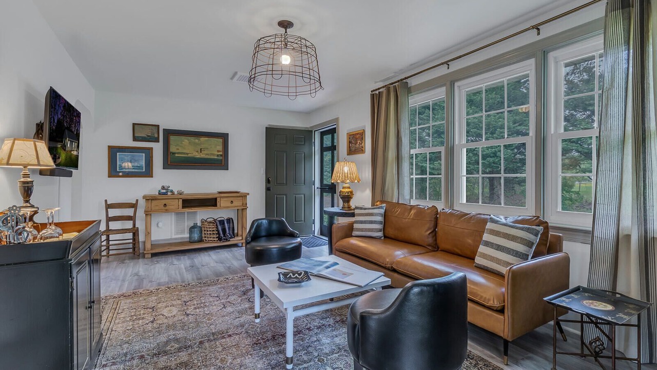 Photo of Livingroom in Irvington