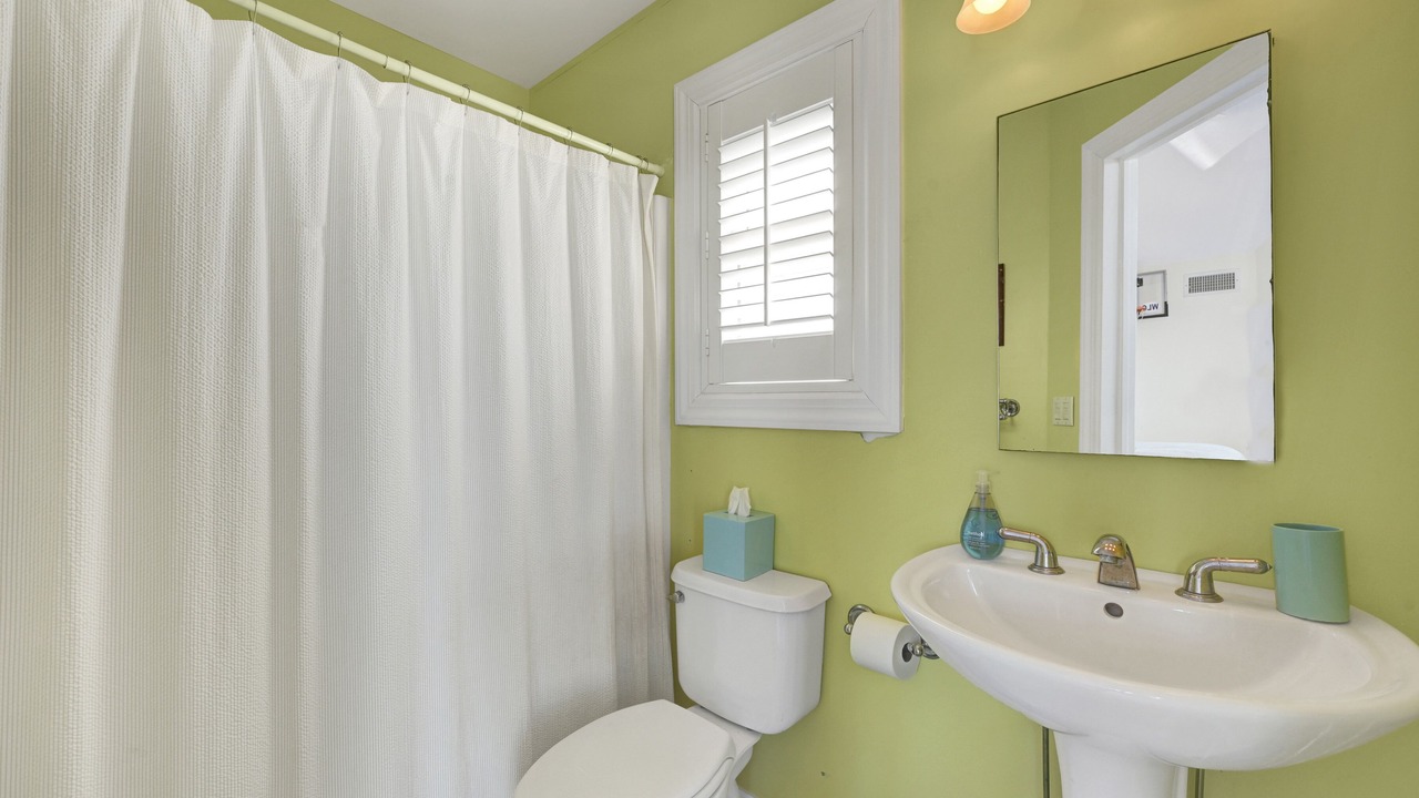 Photo of Bathroom in West Hampton Dunes
