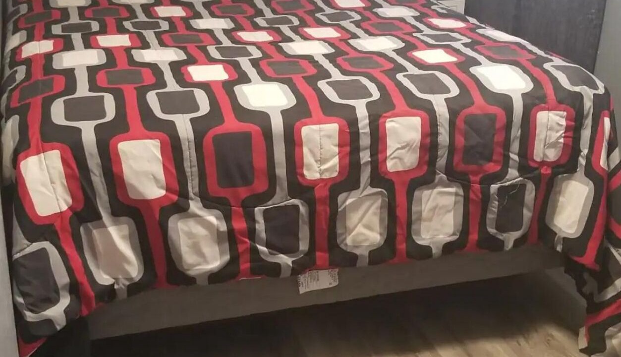Photo of Bedroom in Newberry