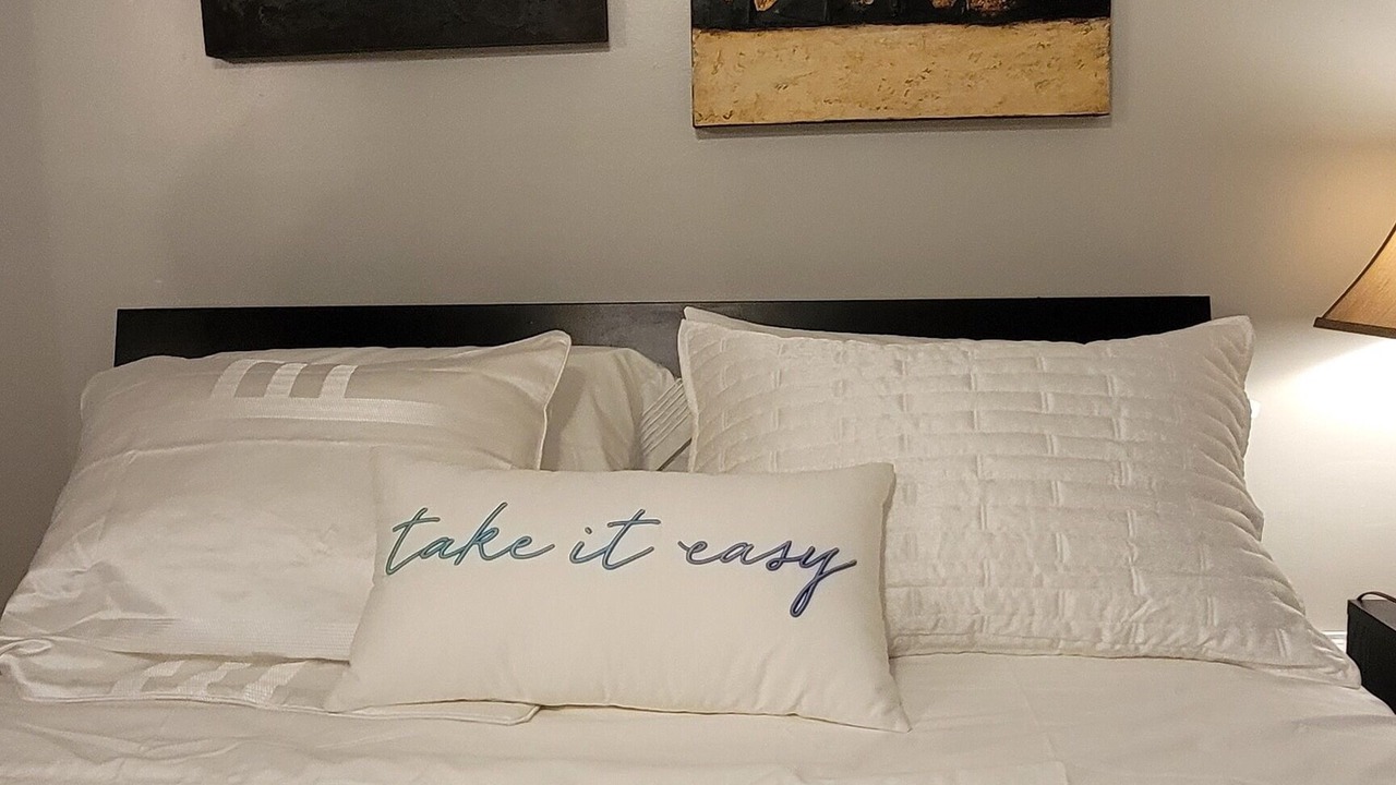Photo of Bedroom in Hallandale Beach