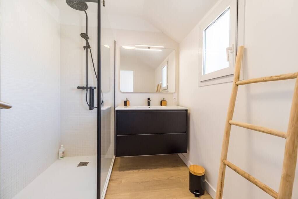 Photo of Bathroom in Loguivy