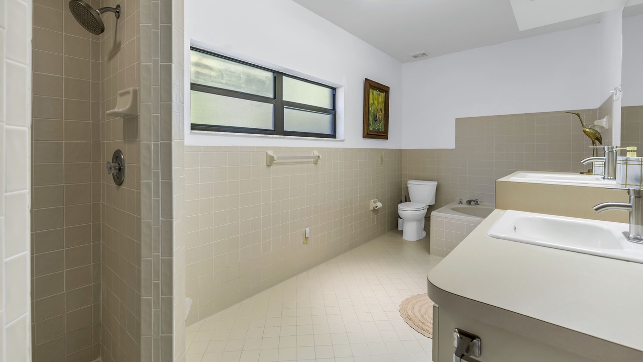 Photo of Bathroom in Dunnellon