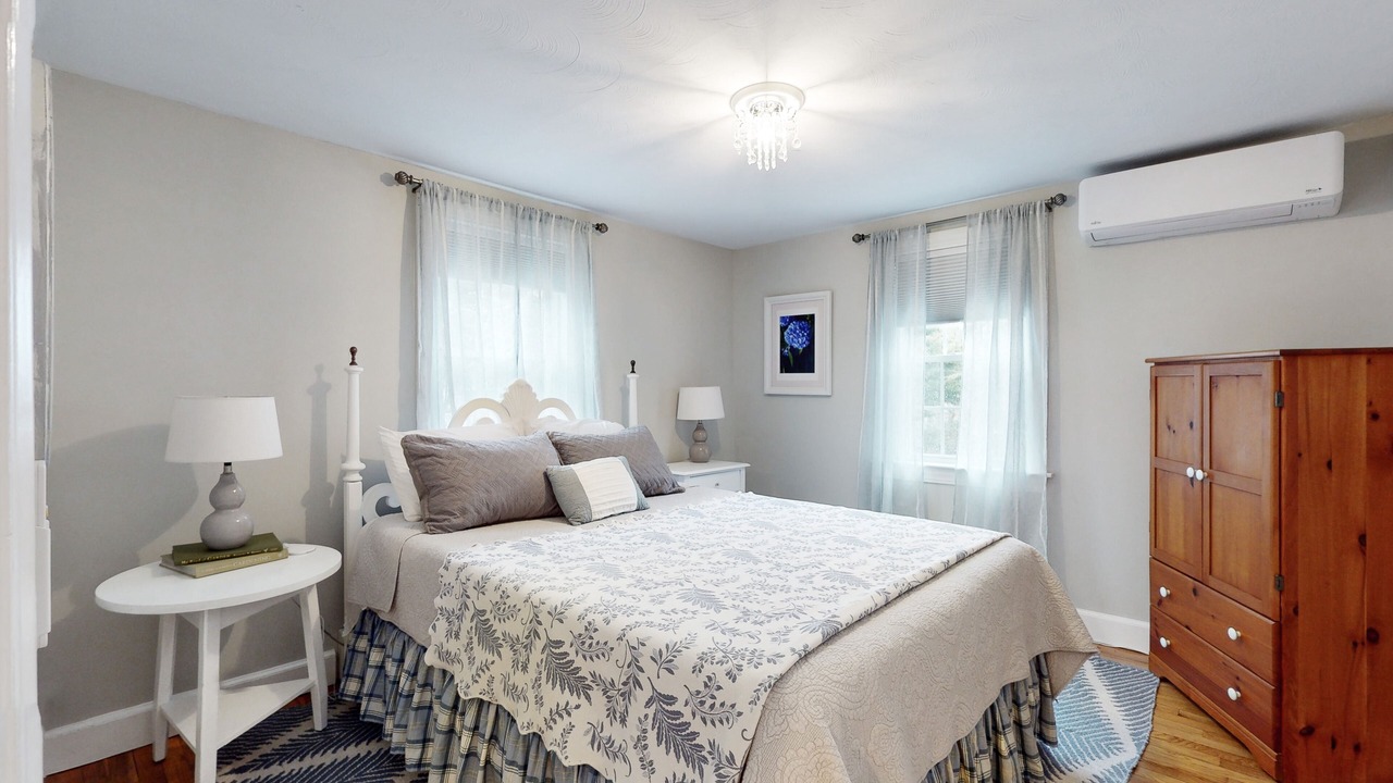 Photo of Bedroom in West Harwich