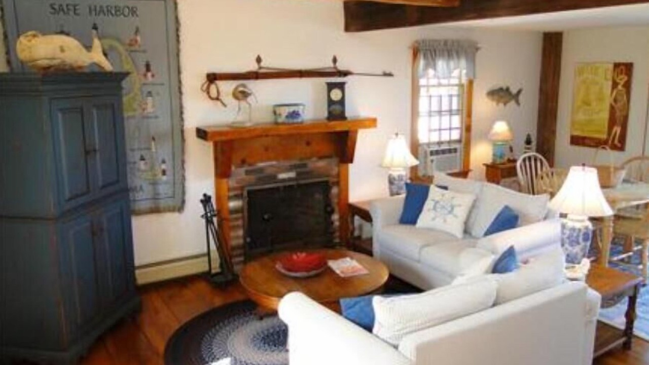 Photo of Livingroom in Dennis