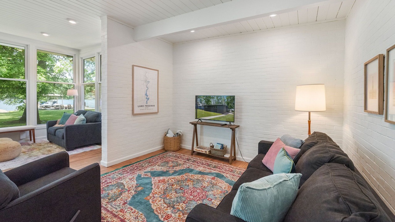 Photo of Livingroom in Monticello