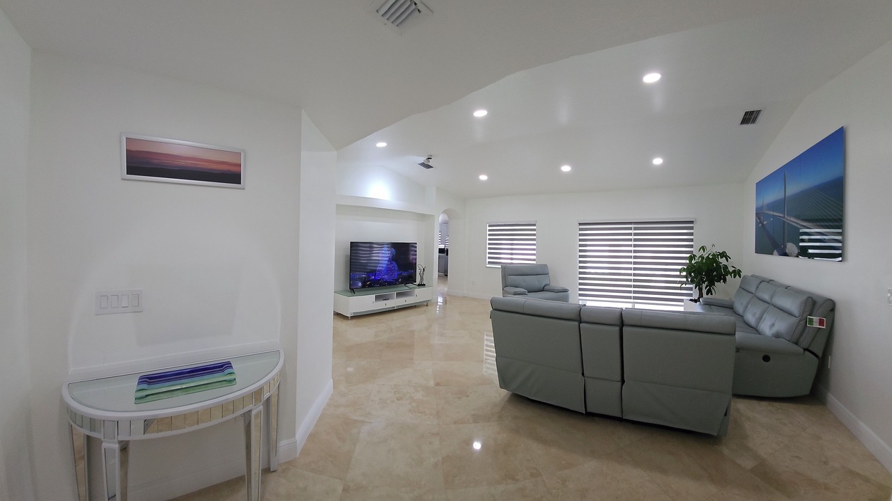 Photo of Bedroom in Homestead