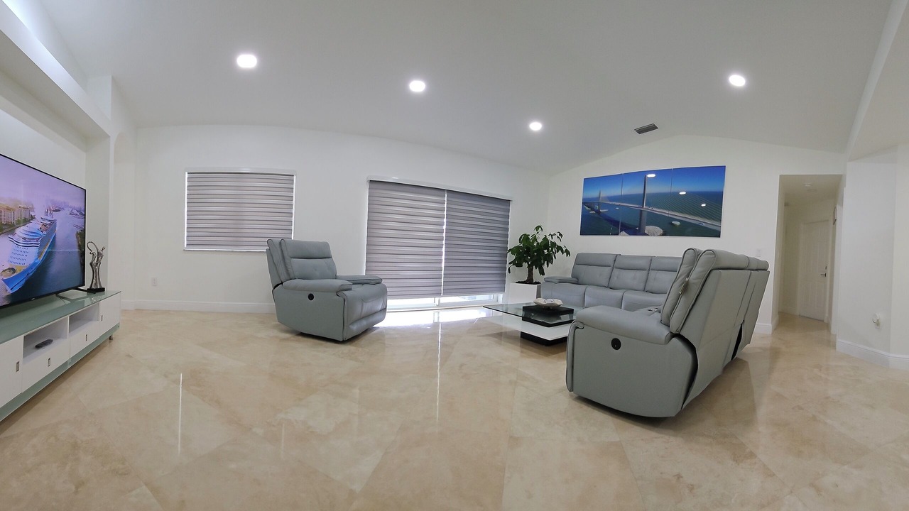 Photo of Bedroom in Homestead