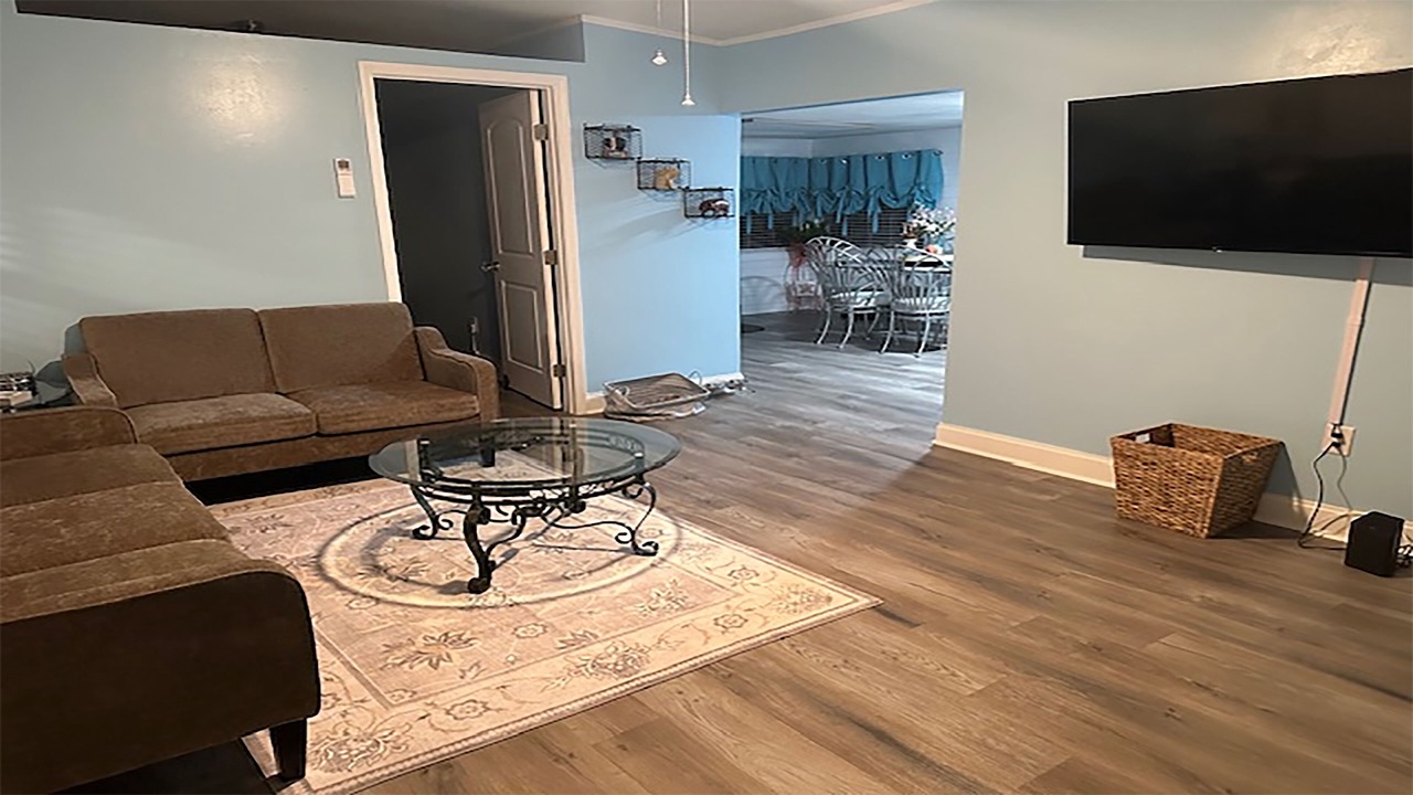 Photo of Livingroom in Crawfordville