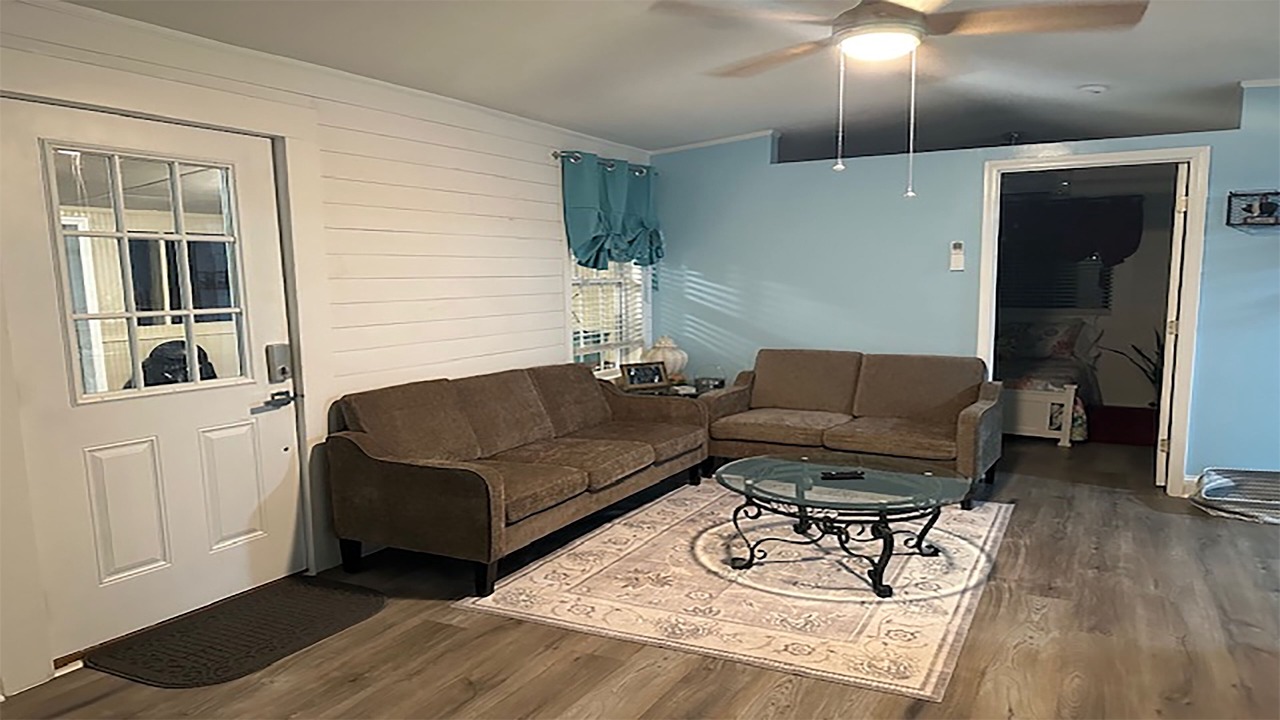 Photo of Livingroom in Crawfordville