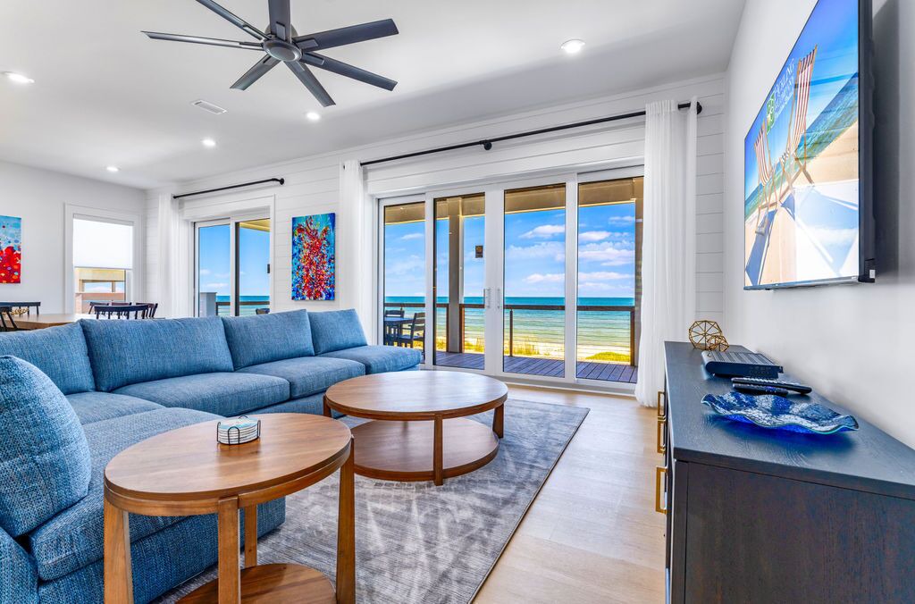 Photo of Livingroom in Treasure Beach Village