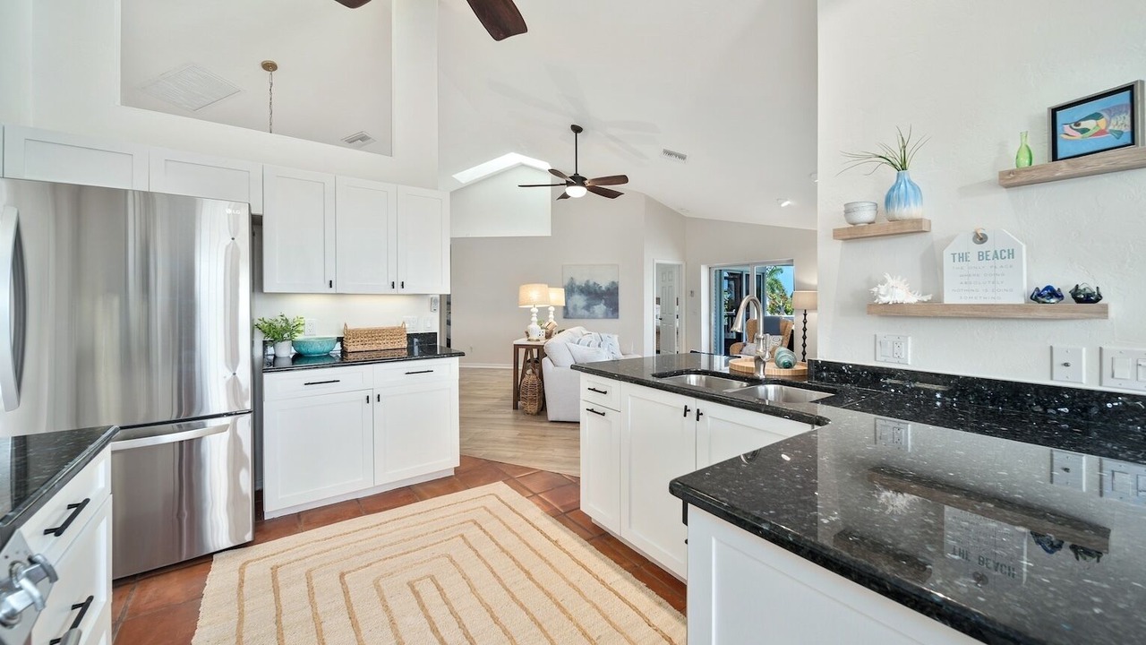 Photo of Kitchen in Murex Lakes
