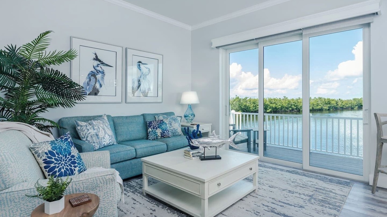 Photo of Livingroom in Cape Harbour